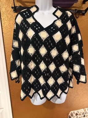 POL Black and Cream Crochet Diamond Sweater - Women's Lightweight Pullover NWT
